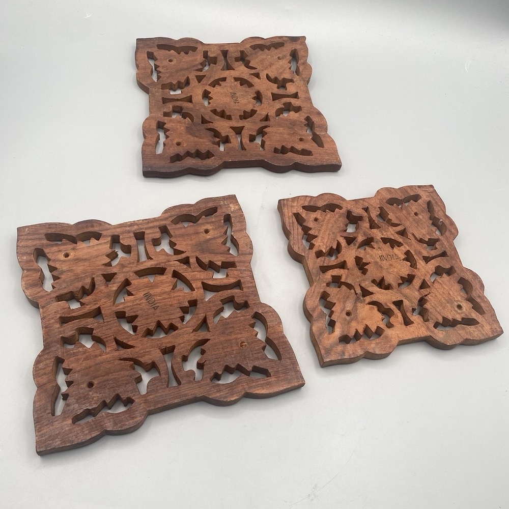 Vintage Hand Carved Wooden Trivets Hot Plates INDIA 3pcs 2 Large 1 Smaller - Picture 5 of 8